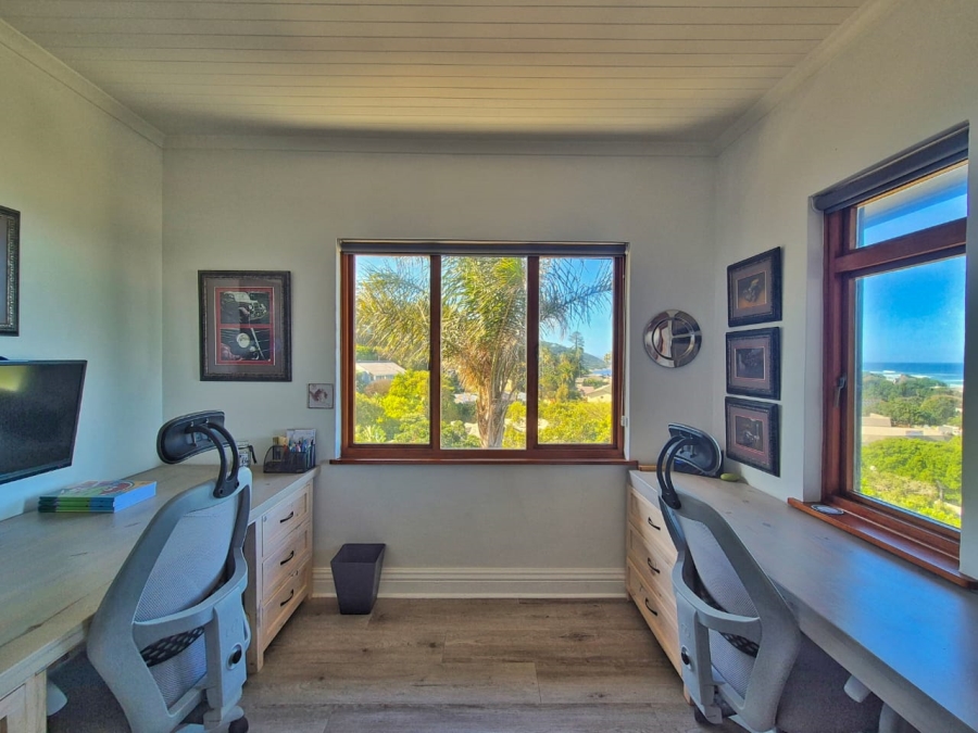 7 Bedroom Property for Sale in Wilderness Central Western Cape